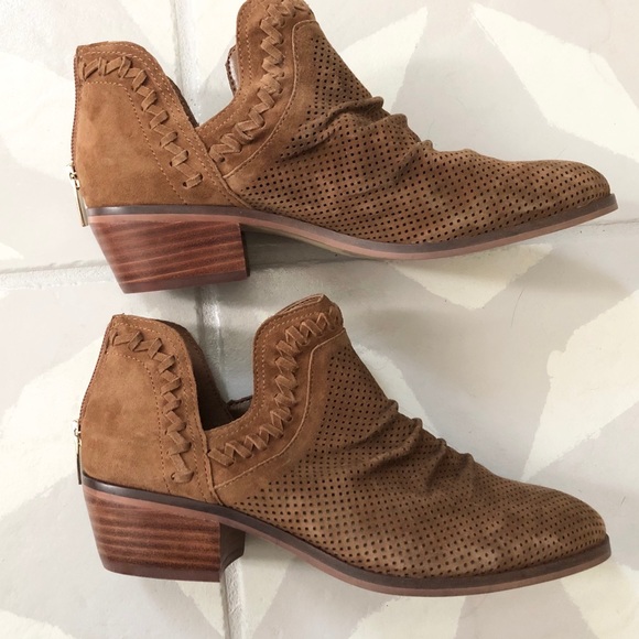 Vince Camuto palmina tan suede cutout ankle bootie - Picture 2 of 7